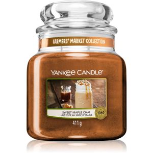 Yankee Candle Sweet Maple Chai vonná svíčka Classic střední 411 g