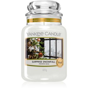 Yankee Candle Surprise Snowfall vonná svíčka 623 g
