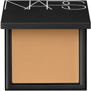 NARS All Day Luminous rozjasňující kompaktní make-up s pudrovým efektem odstín 6255 Stromboli 10 g