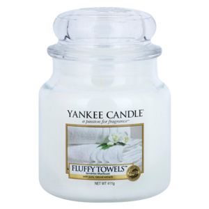 Yankee Candle Fluffy Towels vonná svíčka Classic střední 411 g